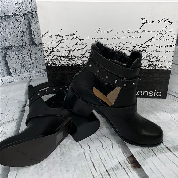 NEW KENSIE STUDDED ANKLE BOOTS - Picture 7 of 8